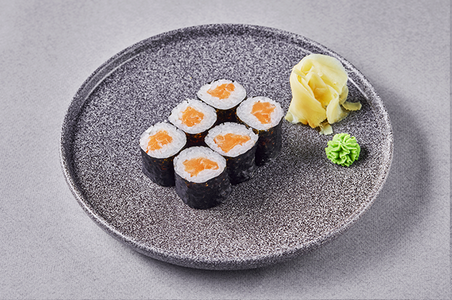 Роллы с лососем 6 шт.