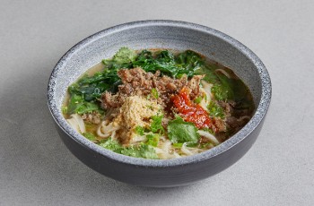 Рамен с рваной уткой